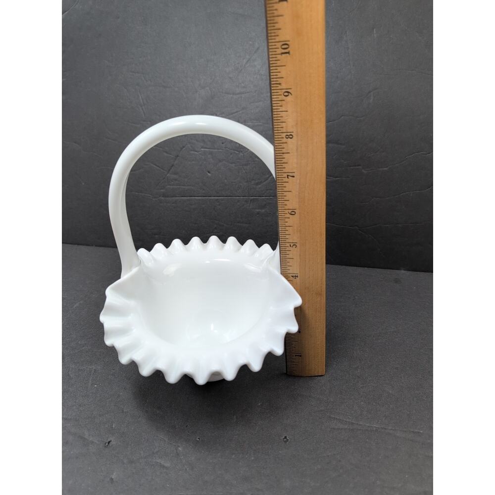Vintage Fenton Art Glass Milk Glass Hobnail Crimped Basket Candy Dish Handle - Picture 6 of 6